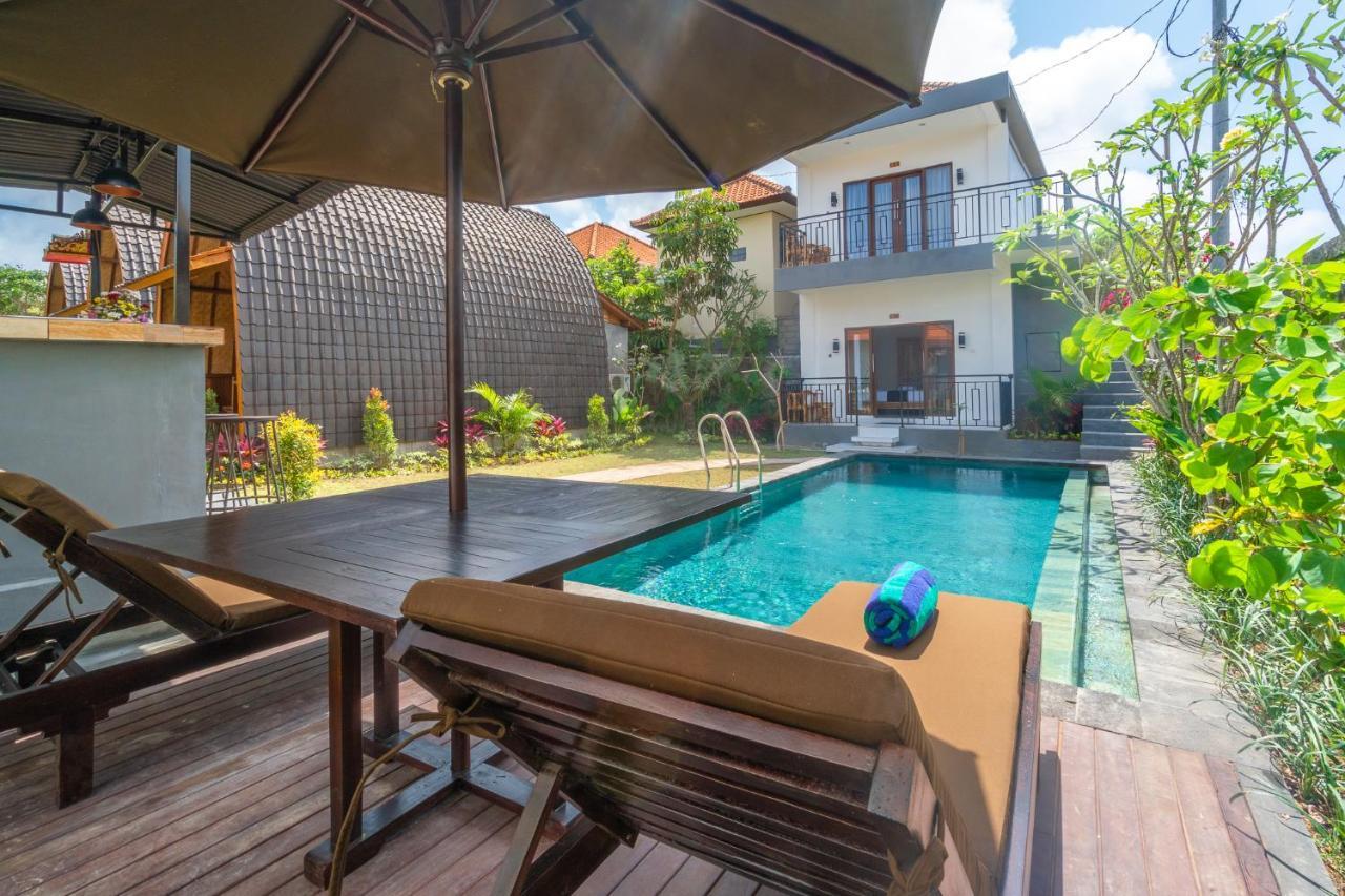 Wooden Puri Guesthouse Uluwatu Buitenkant foto